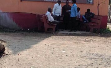 आधी दर्शन तळीरामांचे नंतर राम दुत हनुमानाचे