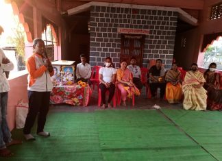 जागतिक महिलादिना निमित्त पळसदेव येथे महिलांना दिले आत्मसंरक्षण धडे ;एस बी स्पोर्ट चा उपक्रम